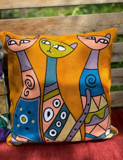 Decoromania Декоративная подушка «Три кота»