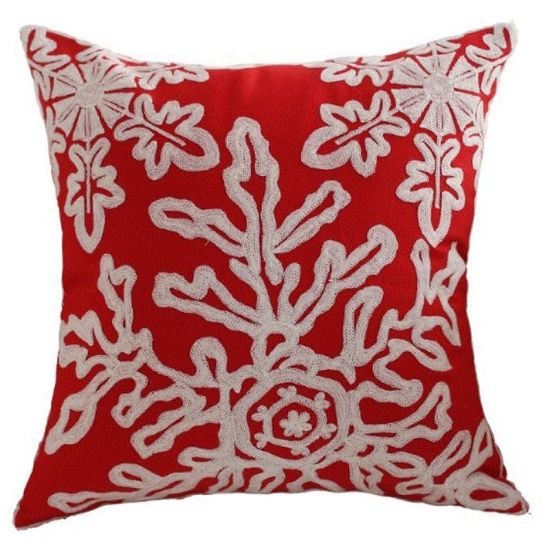 Decoromania Декоративная подушка «Снежное волшебство»
